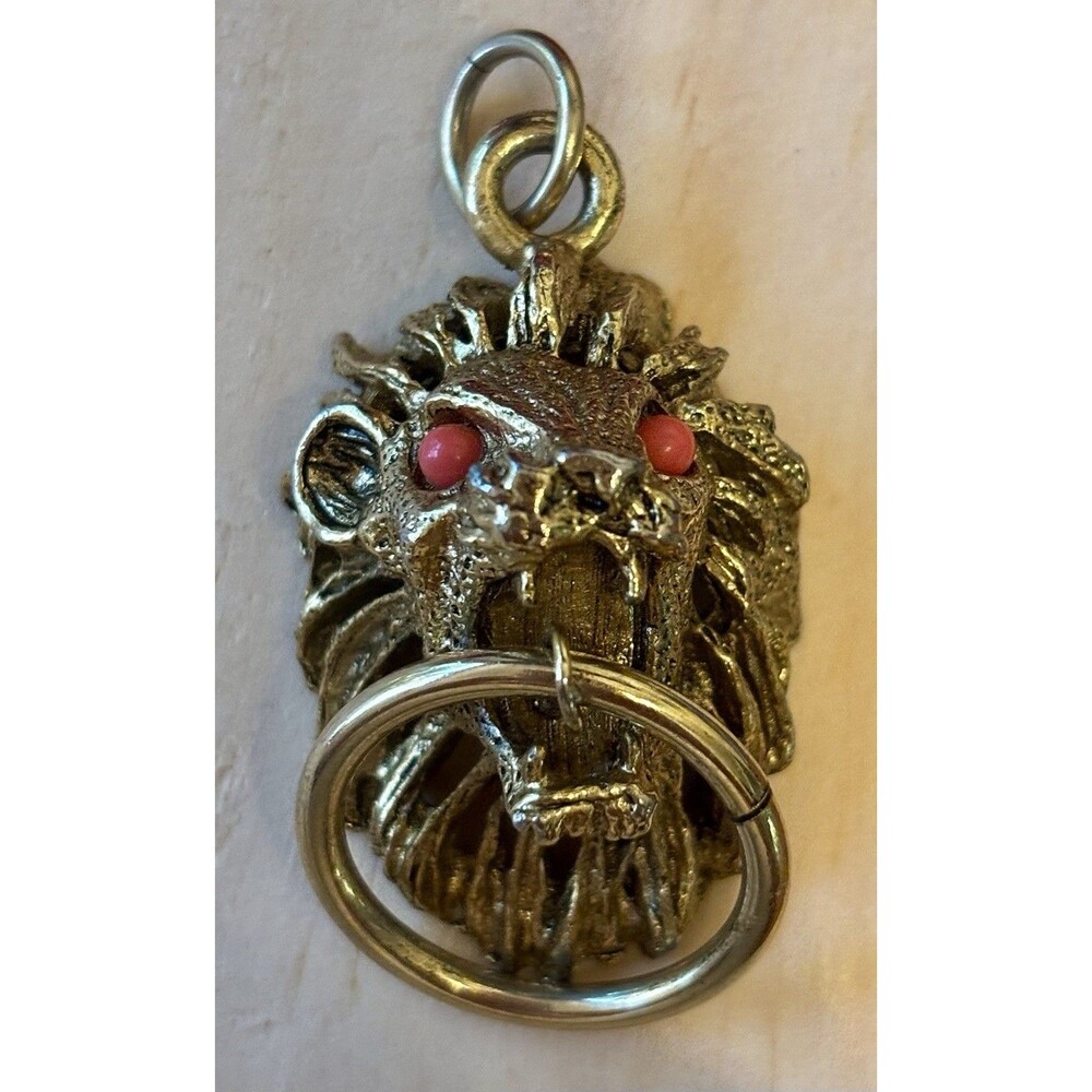 Vintage Lion Head~Door Knock Pendant